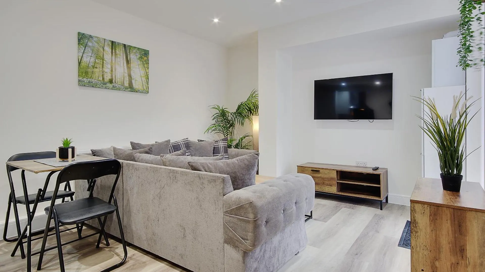 Wimborne Road Apartment 4 Bournemouth United Kingdom